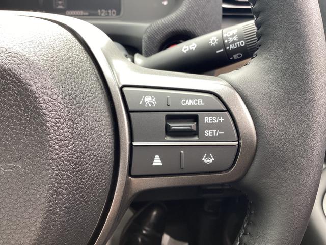 フリード e:HEVエアーEX /登録済未使用車/マルチビュカメラ/LEDアクティブコーナーリングライト/BSI/リヤクーラー/シートヒータ/純正アルミ/サイドカーテンSRS/プライムスムースコンビシート/オートリトラミラー/VSA(23枚目)