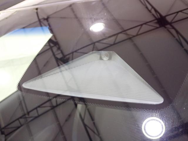 フィット ｅ：ＨＥＶクロスター　／ホンダセンシング／２トーン／純正ナビ／ドラレコ／ルーフレール／障害物センサー／ワンオーナー／ドアバイザー／サイドカーテンＳＲＳ／電子パーキング／ブレーキホールド／ＡＣＣ／ＥＴＣ２．０／ＵＳＢ／ＶＳＡ（20枚目）