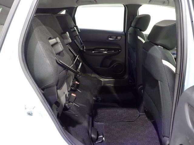 フィット ｅ：ＨＥＶクロスター　／ホンダセンシング／２トーン／純正ナビ／ドラレコ／ルーフレール／障害物センサー／ワンオーナー／ドアバイザー／サイドカーテンＳＲＳ／電子パーキング／ブレーキホールド／ＡＣＣ／ＥＴＣ２．０／ＵＳＢ／ＶＳＡ（36枚目）