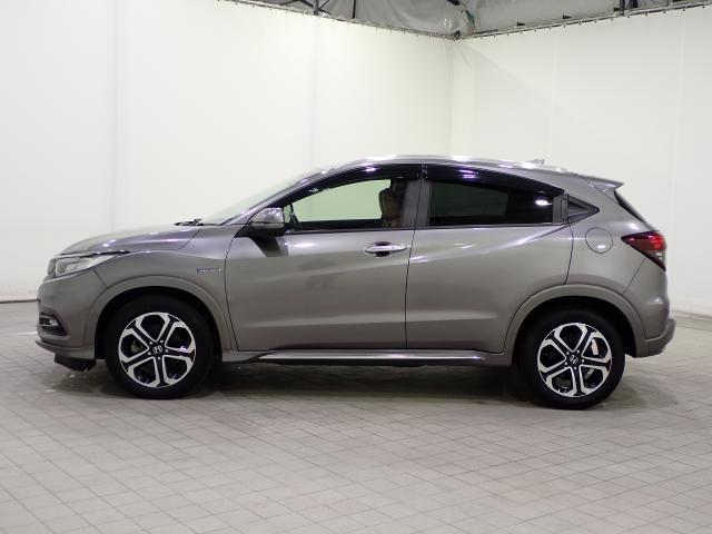 ヴェゼル ハイブリッドZ・ホンダセンシング /8インチナビ/前後ドラレコ/ワンオーナー/禁煙/パドルシフト/前席ハーフレザーシート/シートヒータ/サイドカーテンSRS/ルーフレール/ドアバイザー/HDMI/USB/フルセグ/録音再生機能/BTA(14枚目)