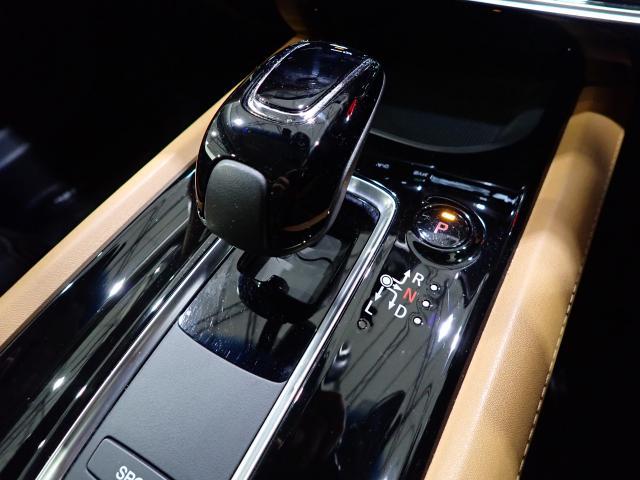 ヴェゼル ハイブリッドZ・ホンダセンシング /8インチナビ/前後ドラレコ/ワンオーナー/禁煙/パドルシフト/前席ハーフレザーシート/シートヒータ/サイドカーテンSRS/ルーフレール/ドアバイザー/HDMI/USB/フルセグ/録音再生機能/BTA(32枚目)