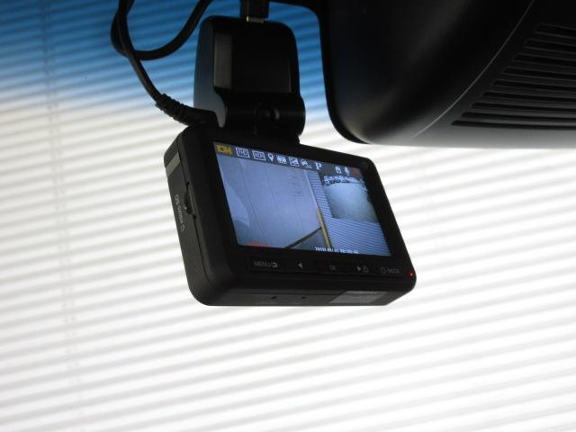 N-BOXカスタム G・Lホンダセンシング /純正ナビ/前後ドラレコ/AppleCarPlay/フルセグ/録音再生機/ETC/USB/両側パワースライドドア/サイドカーテンSRS/オートリトラミラー/Rカメラ/BTA/ロールサンシェード/VSA(4枚目)