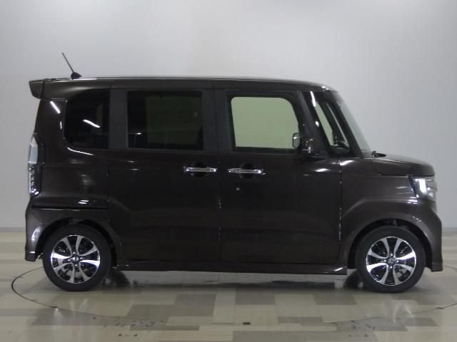 N-BOXカスタム G・Lホンダセンシング /純正ナビ/前後ドラレコ/AppleCarPlay/フルセグ/録音再生機/ETC/USB/両側パワースライドドア/サイドカーテンSRS/オートリトラミラー/Rカメラ/BTA/ロールサンシェード/VSA(12枚目)