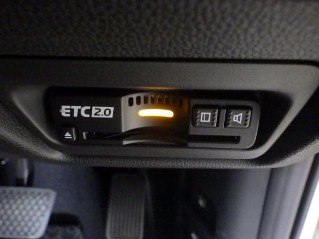 ステップワゴンスパーダ スパーダホンダセンシング /ワンオーナー/禁煙/後席モニター/10インチナビ/FABTECTシート/パドルシフト/ETC2.0/USB/シートバックテーブル/ロールサンシェード/USB/BTA/フルセグ/オートリトラミラー(25枚目)