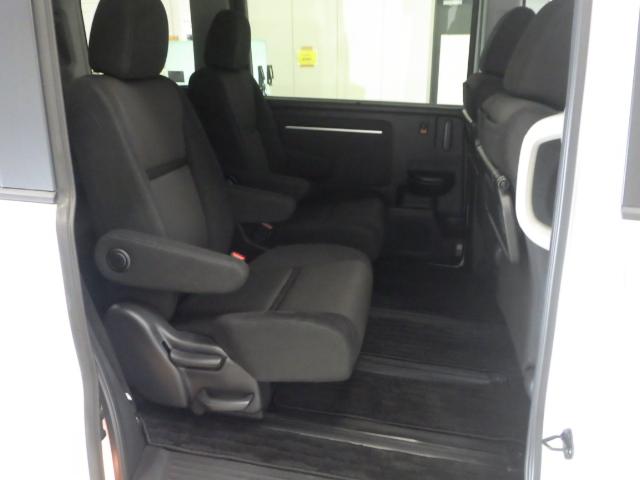 ステップワゴンスパーダ スパーダホンダセンシング /ワンオーナー/禁煙/後席モニター/10インチナビ/FABTECTシート/パドルシフト/ETC2.0/USB/シートバックテーブル/ロールサンシェード/USB/BTA/フルセグ/オートリトラミラー(30枚目)