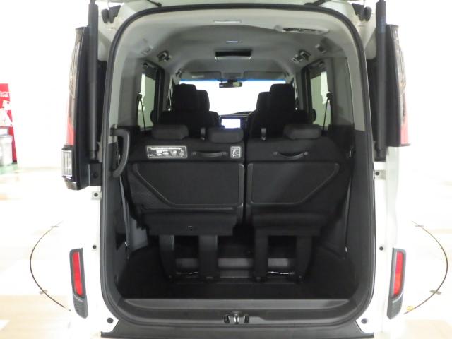 ステップワゴンスパーダ スパーダホンダセンシング /ワンオーナー/禁煙/後席モニター/10インチナビ/FABTECTシート/パドルシフト/ETC2.0/USB/シートバックテーブル/ロールサンシェード/USB/BTA/フルセグ/オートリトラミラー(32枚目)