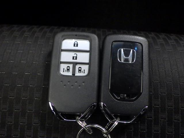 ステップワゴンスパーダ スパーダホンダセンシング /純正9インチナビ/後席モニター/パドルシフト/ワンオーナー/禁煙/ETC2.0/ACC/LEDライト/LEDフォグ/アクティブコーナーリングライト/ドアバイザー/プラズマクラスター/USB/BTA(26枚目)