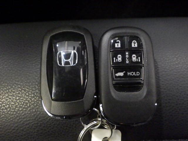 ステップワゴン スパーダ ホンダセンシング/9インチナビ/後席モニター/パドルシフト/BSI/LEDアクティブコーナーリングライト/プライムスムースシート/AppleCarPlay/AndroidAuto/サイドカーテンSRS(22枚目)