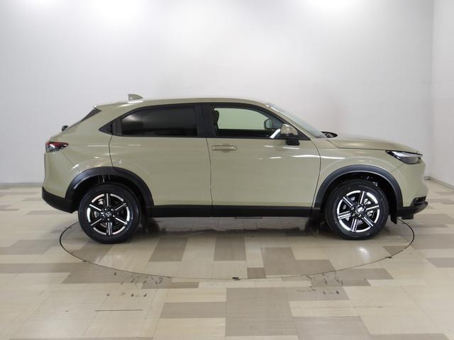 ヴェゼル ｅ：ＨＥＶＸ　ホンダセンシング／純正９インチコネクトナビ／前後ドラレコ／パドルシフト／障害物センサー／コードレス充電／サイドカーテンＳＲＳ／ＡＣＣ／ＥＴＣ２．０／ＵＳＢ／ＬＥＤフォグ／オートハイビーム／フルセグＴＶ（15枚目）