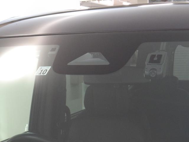 ステップワゴン ｅ：ＨＥＶスパーダ　ホンダセンシング／純正９インチナビ／前後ドラレコ／全方位カメラ／ＢＳＩ／パドルシフト／ワンオーナー／禁煙／パワーテールゲート／アクティブコーナーリングライト／ＥＴＣ２．０／ＡＣＣ／サイドカーテンＳＲＳ（18枚目）