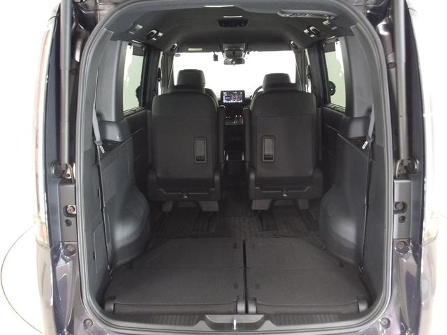 ステップワゴン ｅ：ＨＥＶスパーダ　ホンダセンシング／純正９インチナビ／前後ドラレコ／全方位カメラ／ＢＳＩ／パドルシフト／ワンオーナー／禁煙／パワーテールゲート／アクティブコーナーリングライト／ＥＴＣ２．０／ＡＣＣ／サイドカーテンＳＲＳ（40枚目）