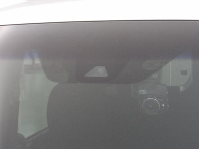 ステップワゴンスパーダ スパーダハイブリッドGホンダセンシング /後席モニター/9インチナビ/電子パーキング/ブレーキホールド/ACC/ETC/Rカメラ/USB/LEDアクティブコーナーリングライト/LEDフォグ/オートリトラミラー/プラズマクラスター/フルセグ(17枚目)