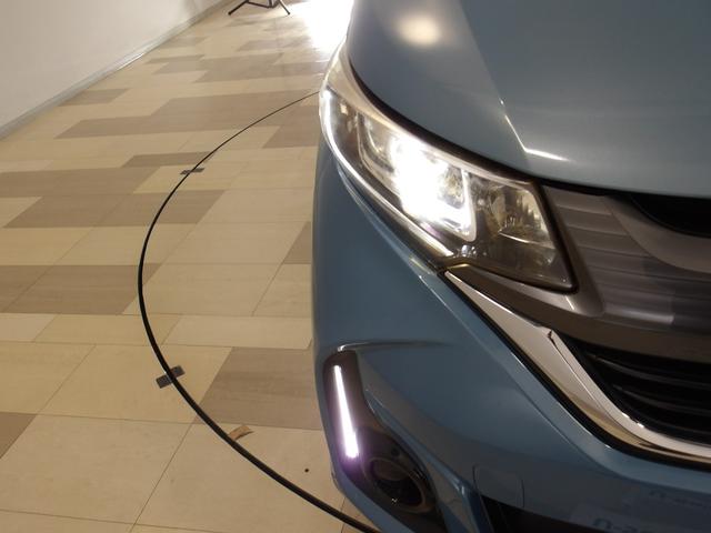 フリード＋ Ｇ・ホンダセンシング　／純正ナビ／ＬＥＤフォグ／オートライト／アクティブコーナーリングライト／プラズマクラスター／ワンオーナー／禁煙／合皮シート／革ハンドル／純正アルミ／ロールサンシェード／ＥＴＣ／ドアバイザー／ＢＴＡ（9枚目）