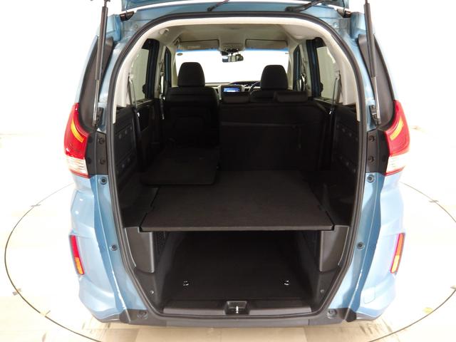 フリード＋ Ｇ・ホンダセンシング　／純正ナビ／ＬＥＤフォグ／オートライト／アクティブコーナーリングライト／プラズマクラスター／ワンオーナー／禁煙／合皮シート／革ハンドル／純正アルミ／ロールサンシェード／ＥＴＣ／ドアバイザー／ＢＴＡ（29枚目）