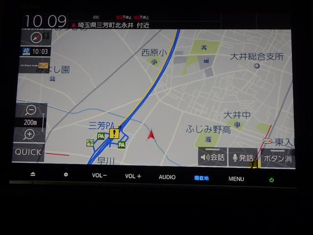 フリードハイブリッド ハイブリッド・Ｇホンダセンシング　／純正９インチナビ／１１．６インチ後席モニター／前後ドラレコ／シートヒータ／サイドカーテンＳＲＳ／ドアバイザー／ＬＥＤライト／アクティブコーナーリングライト／ワンオーナー／オートリトラミラー／ＨＤＭＩ（6枚目）