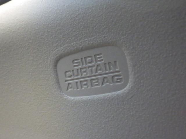 フリードハイブリッド ハイブリッド・Ｇホンダセンシング　／純正９インチナビ／１１．６インチ後席モニター／前後ドラレコ／シートヒータ／サイドカーテンＳＲＳ／ドアバイザー／ＬＥＤライト／アクティブコーナーリングライト／ワンオーナー／オートリトラミラー／ＨＤＭＩ（19枚目）