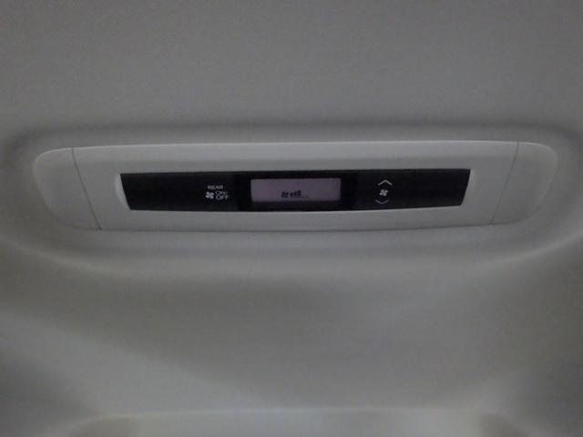 オデッセイ アブソルート・Xホンダセンシングアドバンスドパッケジ /純正ナビ/マルチビュカメラ/Pアシスト/パドルシフト/トリプルゾーンオートエアコン/サイドカーテンSRS/HDMI/USB/プラズマクラスター/オートリトラミラー/フルセグTV/Bluetooth(10枚目)