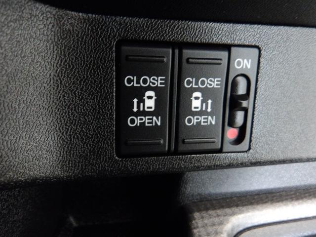 ステップワゴンスパーダ スパーダホンダセンシング　／純正ナビ／前後ドラレコ／パドルシフト／ワンオーナー／禁煙／ＥＴＣ２．０／ＡＣＣ／プラズマクラスター／オートリトラミラー／アクティブコーナーリングライト／シートバックテーブル／フルセグＴＶ／リヤカメラ（17枚目）