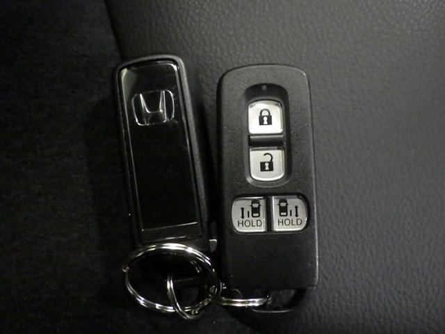 N-BOXカスタム Lターボ /後期型/純正ナビ/前後ドラレコ/障害物センサー/電子パーキング/ブレーキホールド/アレルクリーンシート/合皮シート/シートヒータ/ETC2.0/オートリトラミラー/サイドカーテンSRS/パドルシフト(41枚目)