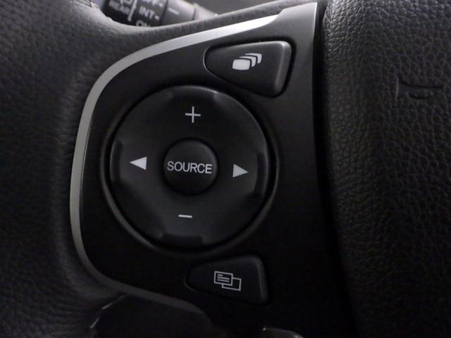 フリード Ｇ・ホンダセンシング　９インチナビ／１２インチ後席モニター／前後ドラレコ／シートヒータ／ＨＤＭＩ＆ＵＳＢ端子／プライムスムースコンビシート／ドアバイザー／プラズマクラスター／ＬＥＤアクティブコーナーリングライト／純正アルミ（14枚目）