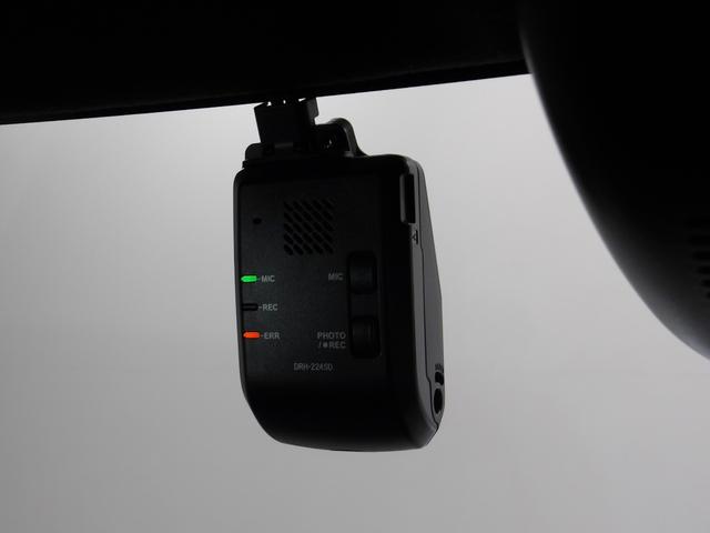 N-BOXカスタム ベースグレード ホンダセンシング/9インチナビ/前後ドラレコ/シートヒータ/AppleCarPlay/AndroidAuto/サイドカーテンSRS/オートハイビーム/ACC/ETC/電子P/オートリトラミラー/VSA(4枚目)