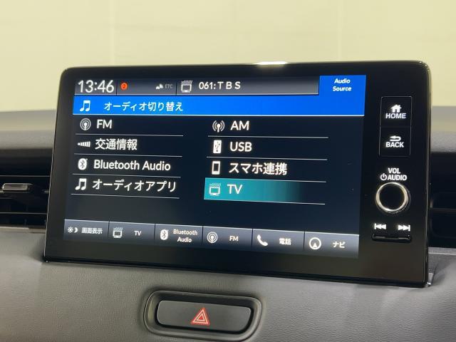 ヴェゼル ｅ：ＨＥＶＺ　／ホンダセンシング／９インチコネクトナビ／社外前後ドラレコ／ハンドル＆シートヒータ／コードレス充電／ワンオーナー／禁煙／障害物センサー／オートハイビーム／ハンズフリーアクセスパワーテールゲート／ＶＳＡ（6枚目）