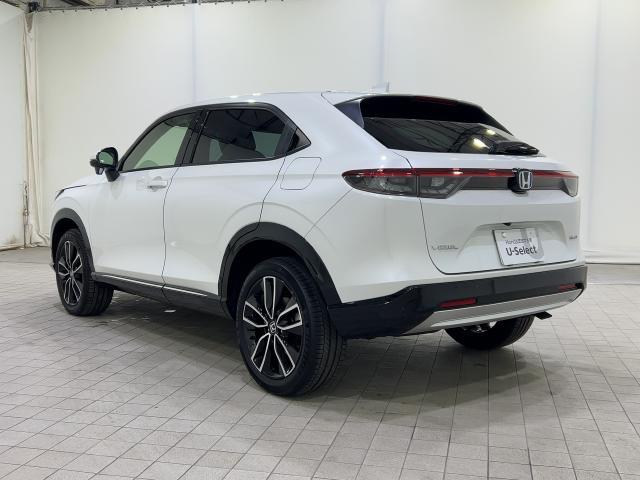 ヴェゼル ｅ：ＨＥＶＺ　／ホンダセンシング／９インチコネクトナビ／社外前後ドラレコ／ハンドル＆シートヒータ／コードレス充電／ワンオーナー／禁煙／障害物センサー／オートハイビーム／ハンズフリーアクセスパワーテールゲート／ＶＳＡ（33枚目）