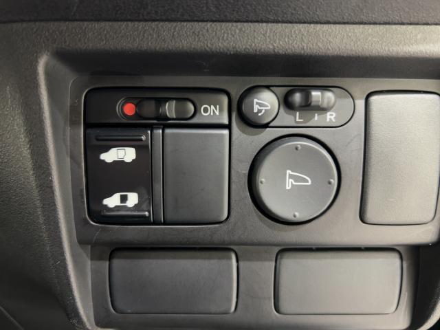 フリード Ｇエアロ　助手席エアバッグ　インテリキー　キーレスエントリ　エアバック　横滑防止装置（15枚目）