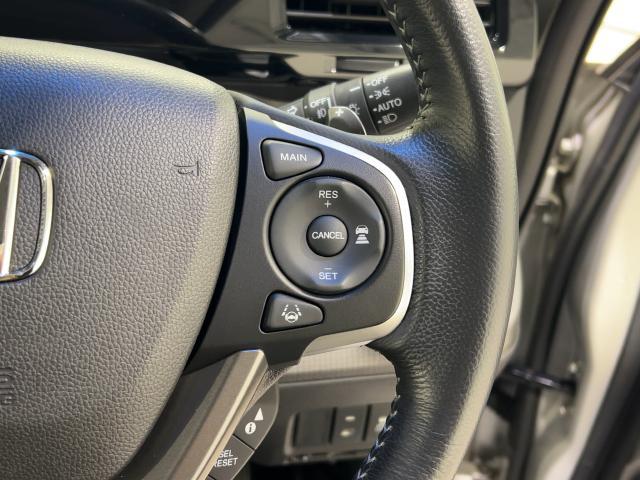ステップワゴンスパーダ スパーダホンダセンシング　盗難防止　助手席エアバッグ　ワンオーナ－　Ｗパワスラ　記録簿有　地デジ　サイドエアバッグ　ＬＥＤライト　横滑り防止システム　オートエアコン　リアカメラ　ナビ＆ＴＶ　ＥＴＣ付（14枚目）