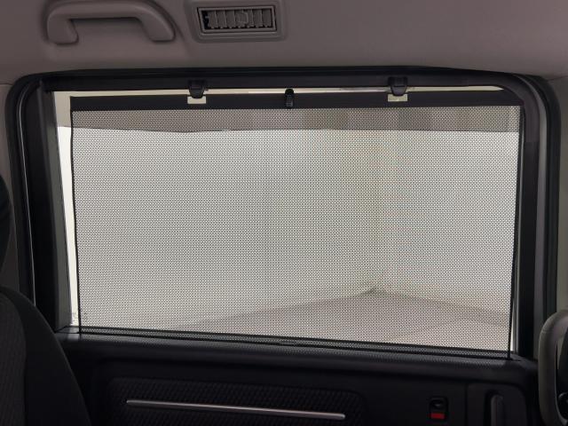 ステップワゴンスパーダ スパーダホンダセンシング　盗難防止　助手席エアバッグ　ワンオーナ－　Ｗパワスラ　記録簿有　地デジ　サイドエアバッグ　ＬＥＤライト　横滑り防止システム　オートエアコン　リアカメラ　ナビ＆ＴＶ　ＥＴＣ付（32枚目）