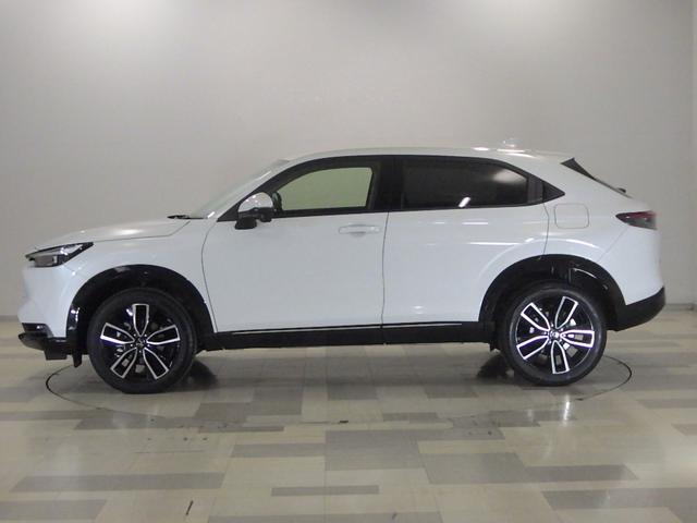 ヴェゼル ｅ：ＨＥＶＺ　９インチコネクトナビ／シート＆ハンドルヒータ／パドルシフト／ワンオーナー／禁煙／ハンズフリーアクセスパワーテールゲート／コードレス充電／障害物センサー／オートハイビーム／サイドカーテンＳＲＳ／フルセグ（35枚目）