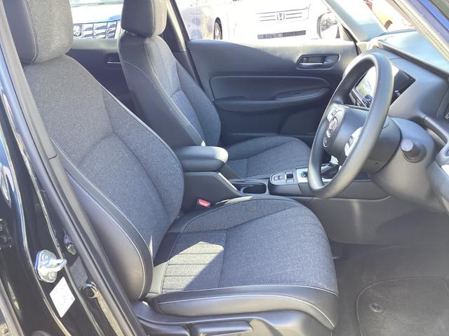 フィット ホーム　／ホンダセンシング／９インチナビ／当社試乗車／障害物センサー／オートハイビーム／サイドカーテンＳＲＳ／プライムスムースコンビシート／ＬＥＤライト／オートライト／電子Ｐ／ブレーキホールド／ＥＴＣ／ＡＣＣ（24枚目）