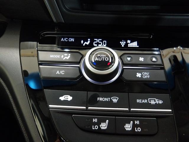 フリードハイブリッド ハイブリッド・Ｇホンダセンシング　純正９インチナビ／前後ドラレコ／シートヒータ／革ハンドル／純正アルミホイール／プライムスムースコンビシート／ＬＥＤライト／アクティブコーナーリングライト／プラズマクラスター／オートリトラミラー／ＶＳＡ（19枚目）