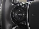 ハンドルにオーディオの操作スイッチが装備されています!視線を前方から外さずハンドルから手を離さずに操作できるのでとっても安全ですね♪