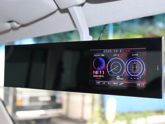 ランドクルーザー７０ ４．０　４ＷＤ　リフトアップ　迫力のカスタム　下取り直販車両　　５速マニュアル　各部　チッピング塗装　ブラッドレーＶ　１６インチＡＷ　ＧＥＯＬＡＮＤＡＲ　３１５ＭＴタイヤ　Ｐａｎａｓｏｎｉｃ　７インチナビ（24枚目）