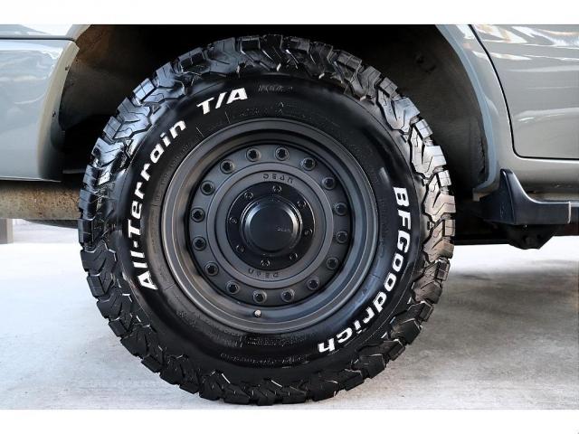 ランドクルーザー１００ ＶＸリミテッド　ＦＬＥＸオリジナルカスタム　Ｒｅｎｏｃａ１０６　角目フェイス　ムーンウォークグレー　リアゲートスムージング施工　ＤＥＡＮコロラドホイール　ＢＦＧタイヤ　パナソニック１０インチナビ　バックカメラ　ＥＴＣ（11枚目）