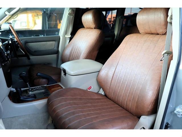 ランドクルーザー１００ ＶＸリミテッド　ＦＬＥＸオリジナルカスタム　Ｒｅｎｏｃａ１０６　角目フェイス　ムーンウォークグレー　リアゲートスムージング施工　ＤＥＡＮコロラドホイール　ＢＦＧタイヤ　パナソニック１０インチナビ　バックカメラ　ＥＴＣ（15枚目）