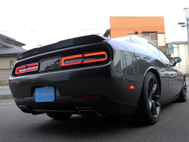 ダッジ・チャレンジャー Ｒ／Ｔ　プラス　パフォーマンスＰＫＧ　カープレイ　ブレンボ　５．７Ｌ　ＨＥＭＩ　８速ＡＴ　アップルカープレイ　ブレンボブレーキ　パドルシフト　ＨＩＤ　エンジンスターター　アクティブマフラー　シートヒーター　クーラー　ドライブレコーダー　ＥＴＣ車載器（14枚目）