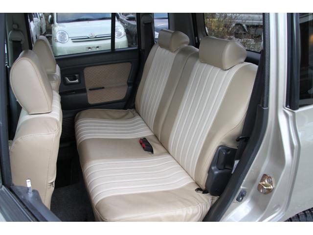 アルトラパン モード ドレスダウンカスタム レトロスタイル オールペイント ちょいリフトアップ 黒てっちん&マッドタイヤ新品 ルーフバスケット ウッドコンビステア&ウッドパネル レッドテール キーレス 整備渡し 保証付(24枚目)