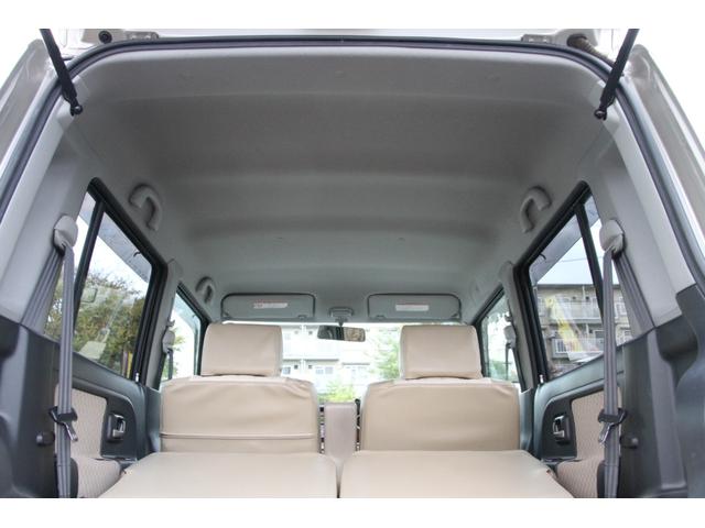 アルトラパン モード ドレスダウンカスタム レトロスタイル オールペイント ちょいリフトアップ 黒てっちん&マッドタイヤ新品 ルーフバスケット ウッドコンビステア&ウッドパネル レッドテール キーレス 整備渡し 保証付(27枚目)