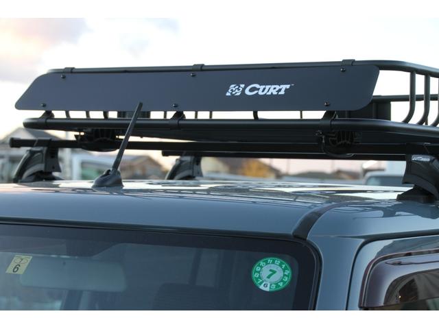 アルトラパン T Lパッケージ ターボ ドレスダウンカスタム レトロスタイル オールペイント ちょいリフトアップ 黒てっちん&マッドタイヤ ルーフバスケット レッドテール スマートキー キセノンライト 記録簿付 整備保証付販売(11枚目)