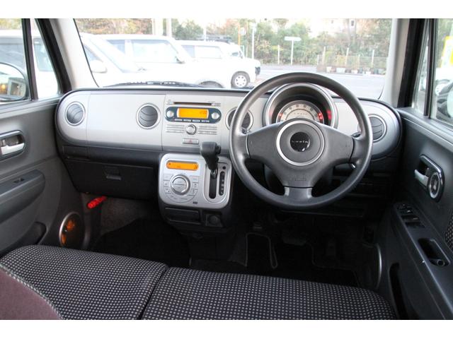 アルトラパン T Lパッケージ ターボ ドレスダウンカスタム レトロスタイル オールペイント ちょいリフトアップ 黒てっちん&マッドタイヤ ルーフバスケット レッドテール スマートキー キセノンライト 記録簿付 整備保証付販売(15枚目)