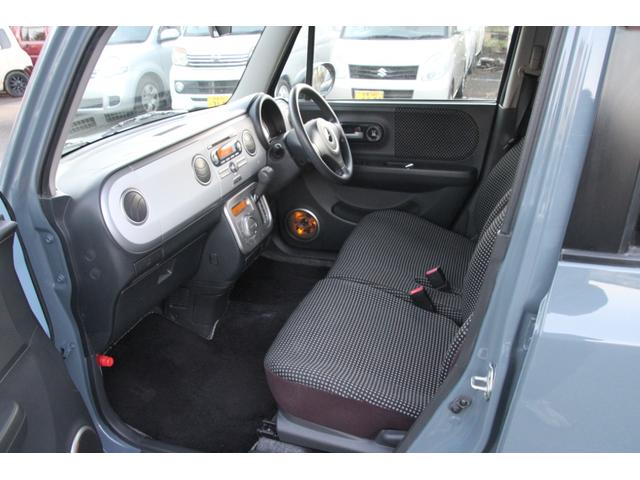 アルトラパン T Lパッケージ ターボ ドレスダウンカスタム レトロスタイル オールペイント ちょいリフトアップ 黒てっちん&マッドタイヤ ルーフバスケット レッドテール スマートキー キセノンライト 記録簿付 整備保証付販売(22枚目)