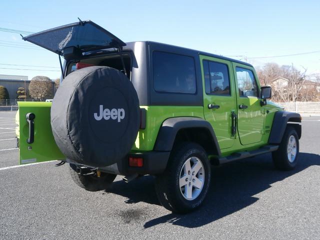 ジープ・ラングラーアンリミテッド スポーツ 正規輸入車(8枚目)