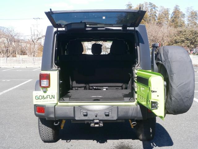 ジープ・ラングラーアンリミテッド スポーツ 正規輸入車(12枚目)