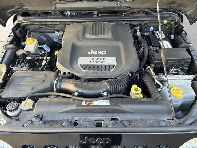 ジープ・ラングラーアンリミテッド スポーツ　正規輸入車　アメ車＆国産車＆欧州車・強化買取中（13枚目）