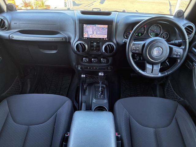 ジープ・ラングラーアンリミテッド スポーツ　正規輸入車　アメ車＆国産車＆欧州車・強化買取中（16枚目）