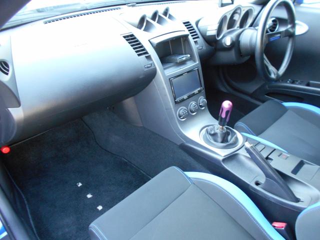 フェアレディＺ バージョンＳ　テイン車高調　ＨＫＳ検対マフラー　ワーク１９インチアルミ　スパルコセミバケ　カロッツエリアナビフルセグＴＶＢカメラ　ＥＴＣ　キーレス　キセノン　記録簿（19枚目）