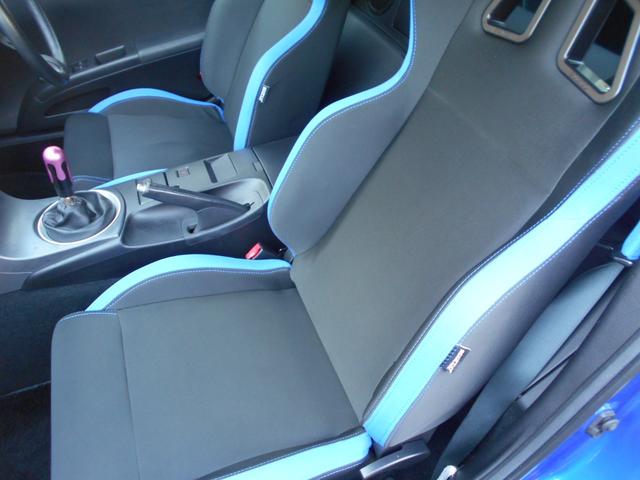 フェアレディＺ バージョンＳ　テイン車高調　ＨＫＳ検対マフラー　ワーク１９インチアルミ　スパルコセミバケ　カロッツエリアナビフルセグＴＶＢカメラ　ＥＴＣ　キーレス　キセノン　記録簿（21枚目）