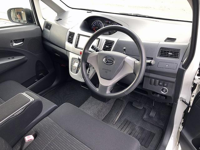 ムーヴ カスタム　Ｇ　ディーラー下取車純正ナビフルセグＴＶ　Ｂｌｕｅｔｏｏｔｈ　ＤＶＤ　ＣＤ　ＥＴＣ　プッシュスタートエコアイドルドアロック連動格納式ウィンカードアミラースマートキーフロントフォグ整備点検記録衝突安全ボディ（25枚目）